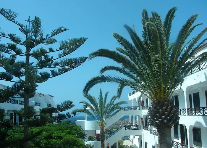 Coastside Apartment, Amarilla Bay